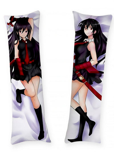 Almohada corporal con uniforme de Akame