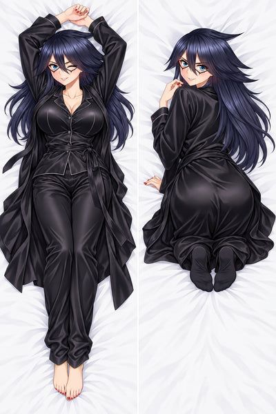 Almohada Midnight con bata de satén negra