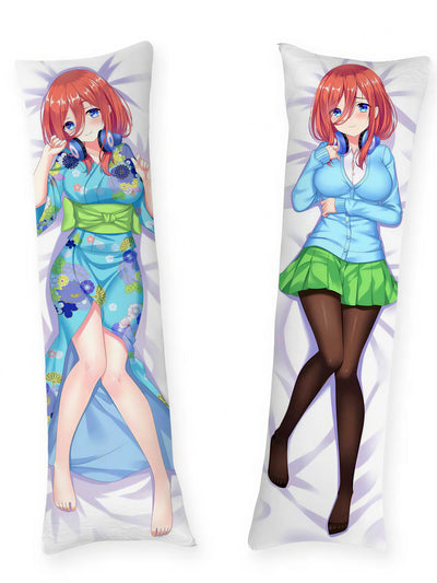 Almohada corporal de Miku Nakano con kimono