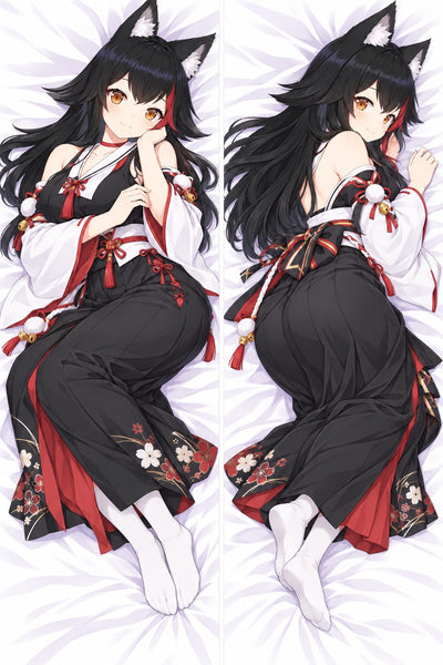 Almohada de Ookami Mio con traje de santuario