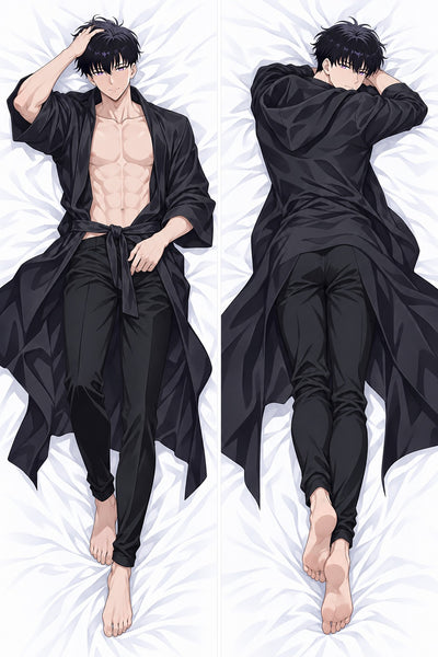 Almohada Sung Jinwoo con bata de seda negra